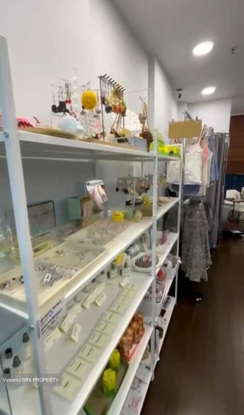 Queensway Tower / Queensway Shopping Centre (D3), Shop House #453040731